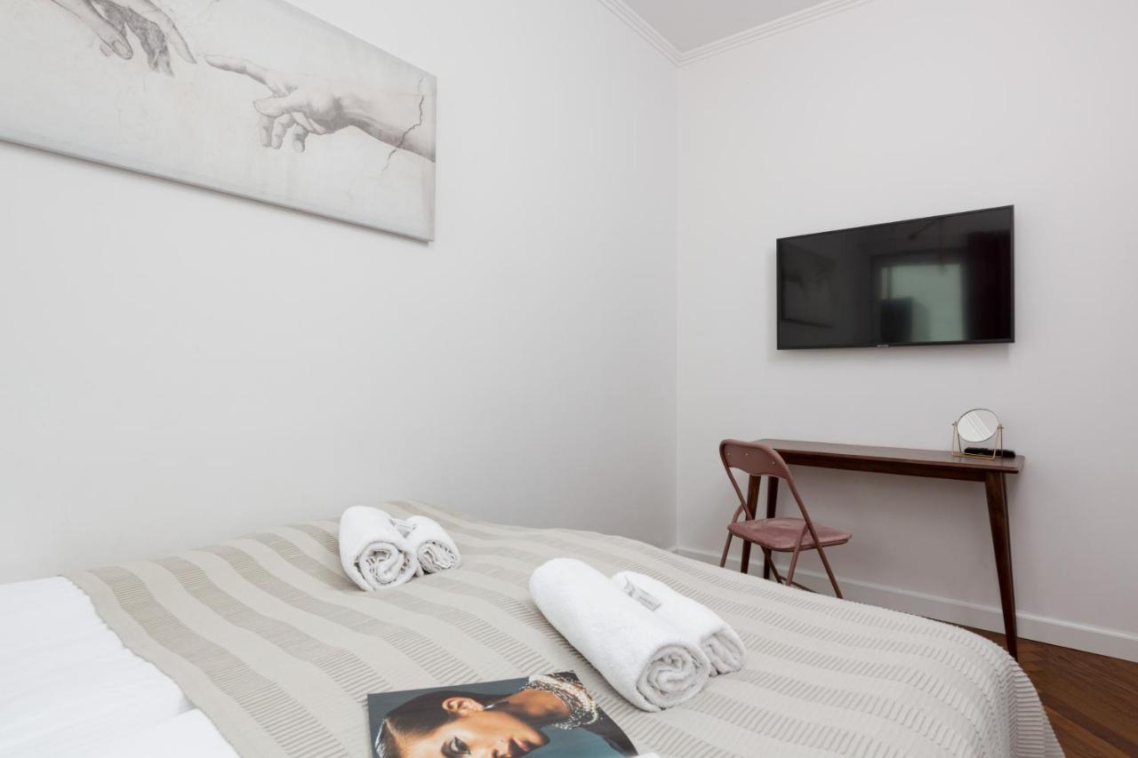 Business Center Apartments Warsaw Wola By Noclegi Renters Kültér fotó