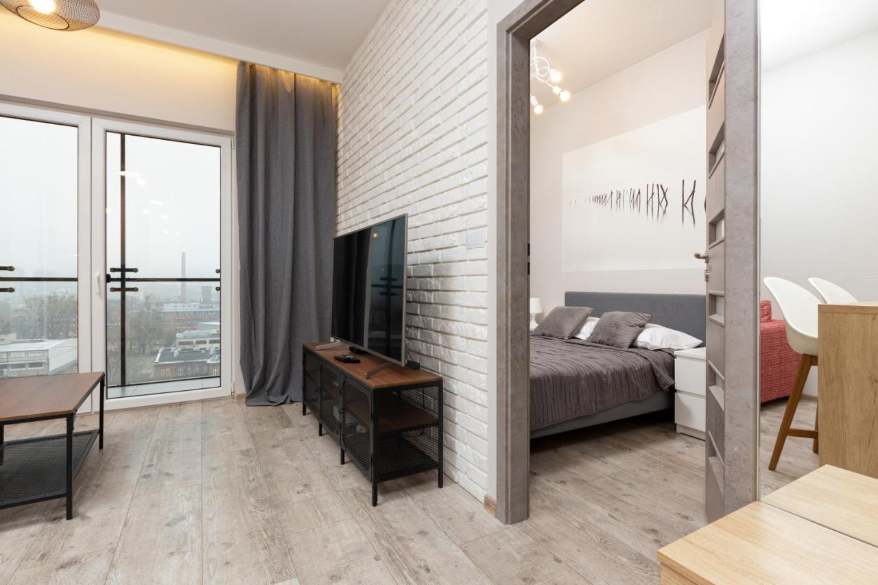 Business Center Apartments Warsaw Wola By Noclegi Renters Kültér fotó