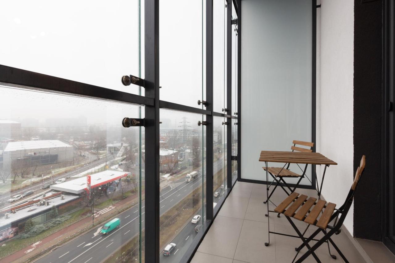 Business Center Apartments Warsaw Wola By Noclegi Renters Kültér fotó
