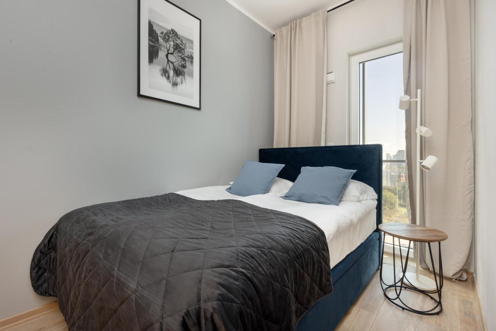 Business Center Apartments Warsaw Wola By Noclegi Renters Kültér fotó