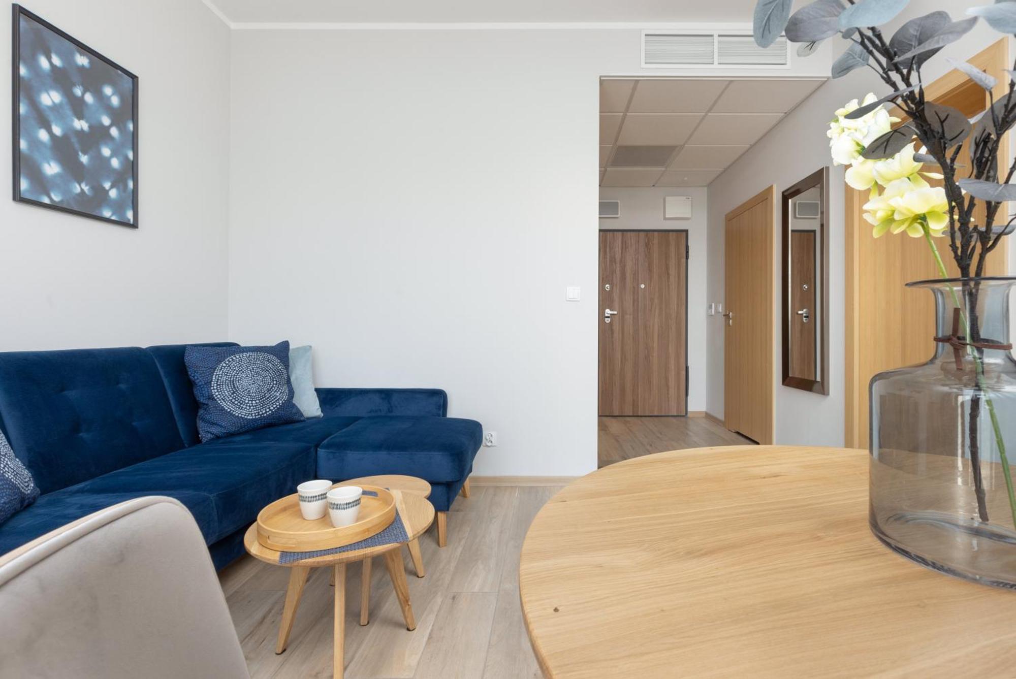 Business Center Apartments Warsaw Wola By Noclegi Renters Kültér fotó