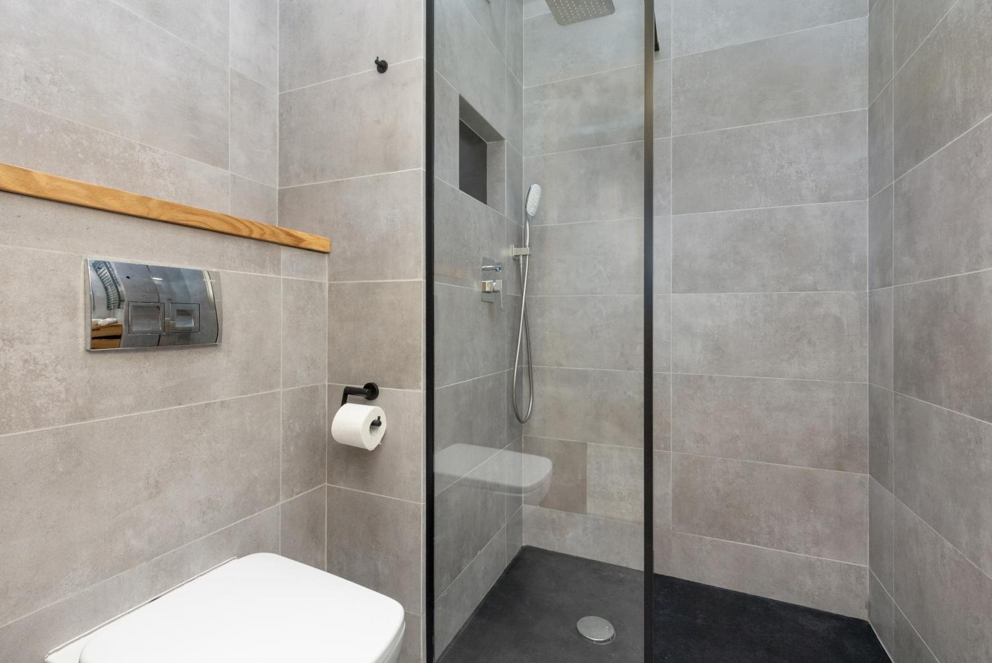 Business Center Apartments Warsaw Wola By Noclegi Renters Kültér fotó