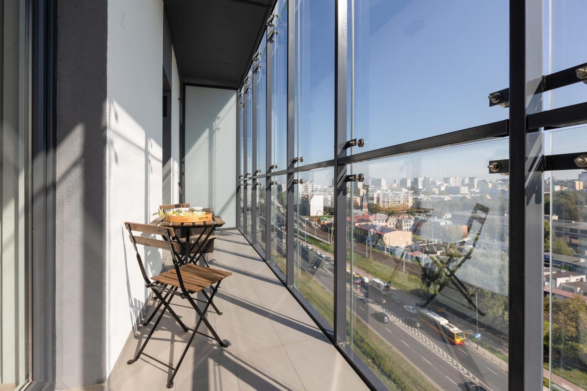 Business Center Apartments Warsaw Wola By Noclegi Renters Kültér fotó